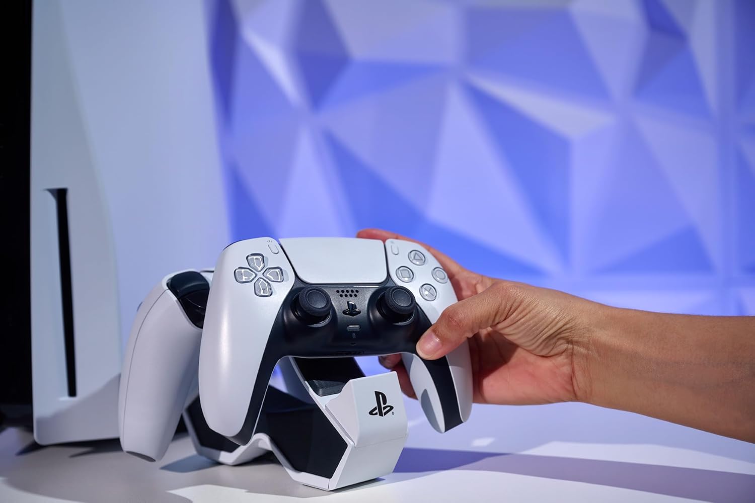 PowerA Twin Charging Station for Dualsense Wireless Controllers, Charge, Sony PlayStation, PS5, Officially Licensed